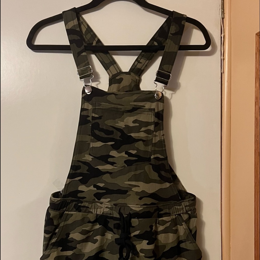Camo Print Overall Shorts